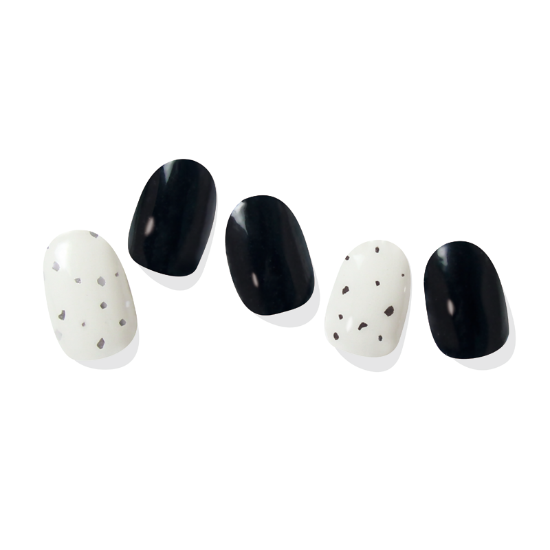 Pebble in Black